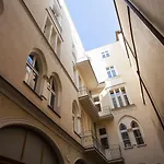 Venetian House Market Square Appart hôtel Cracovie