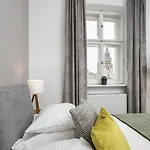 Venetian House Market Square 4*