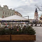 Venetian House Market Square Apartahotel