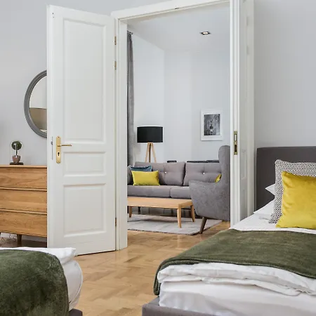 Venetian House Market Square Ξενοδοχείο με διαμερίσματα 4*