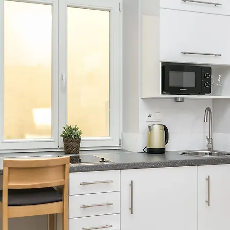 Venetian House Market Square 4*