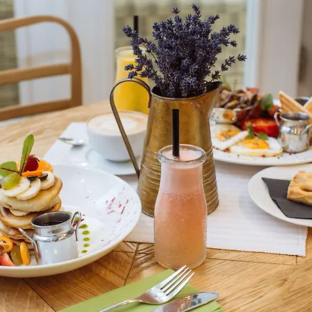 Venetian House Market Square