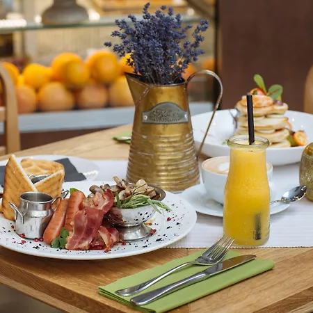 Venetian House Market Square Aparthotel Krakow