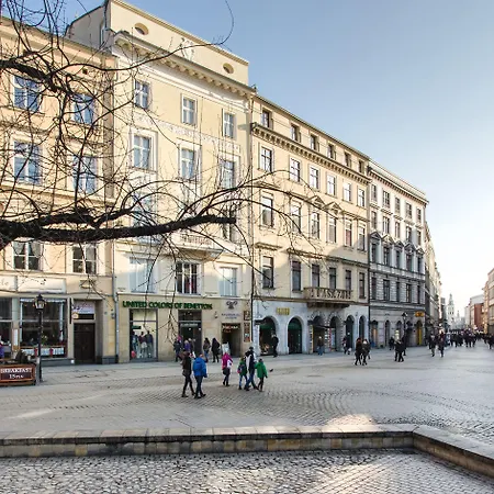 Venetian House Market Square Apartmanhotel 4*