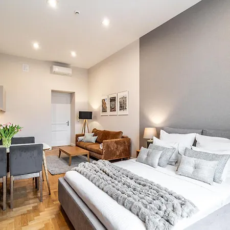 Venetian House Market Square 크라쿠프