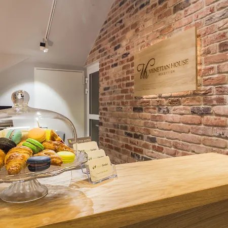 威尼斯房屋市场广场公寓式酒店 克拉科夫