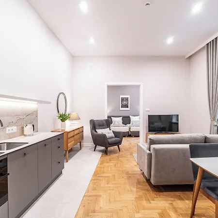 威尼斯房屋市场广场公寓式酒店