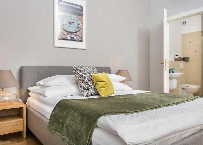 Venetian House Market Square