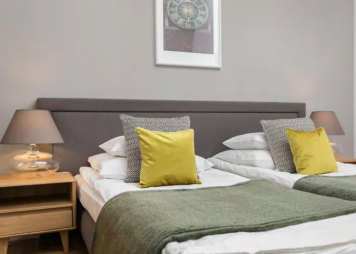 Venetian House Market Square 아파트호텔