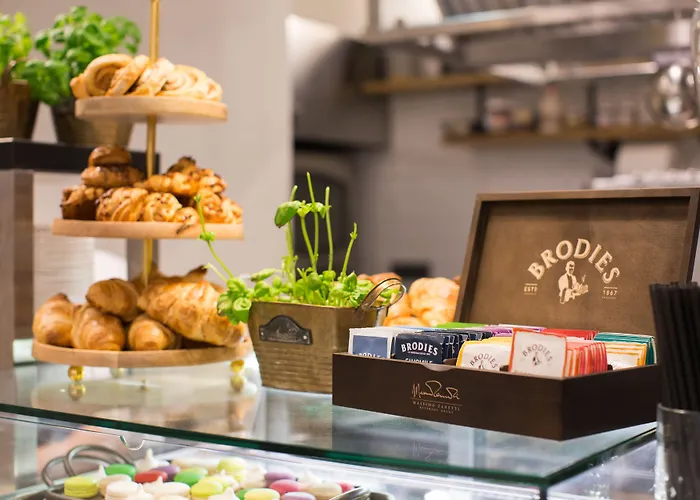 Venetian House Market Square 아파트호텔 4*