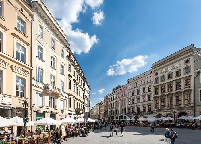 Venetian House Market Square 아파트호텔 4*