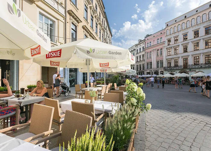 Venetian House Market Square 아파트호텔