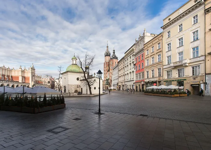 Venetian House Market Square 아파트호텔 4*