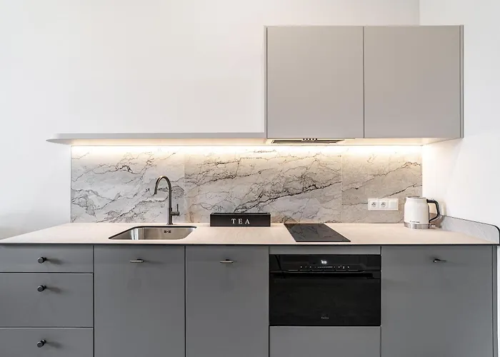 아파트호텔 Venetian House Market Square